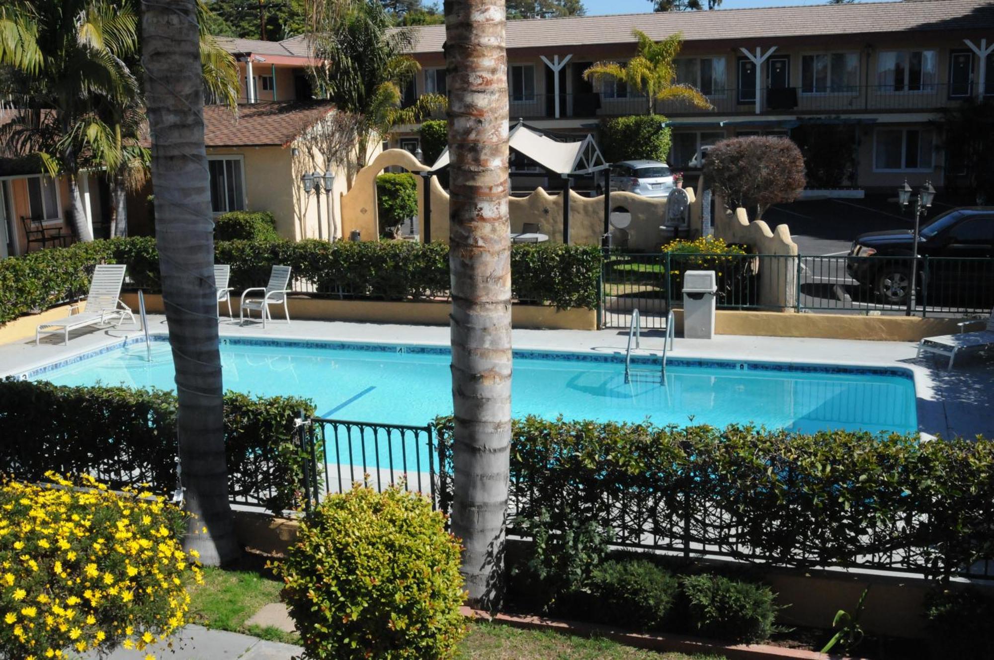Oasis Inn And Suites Santa Bárbara Exterior foto