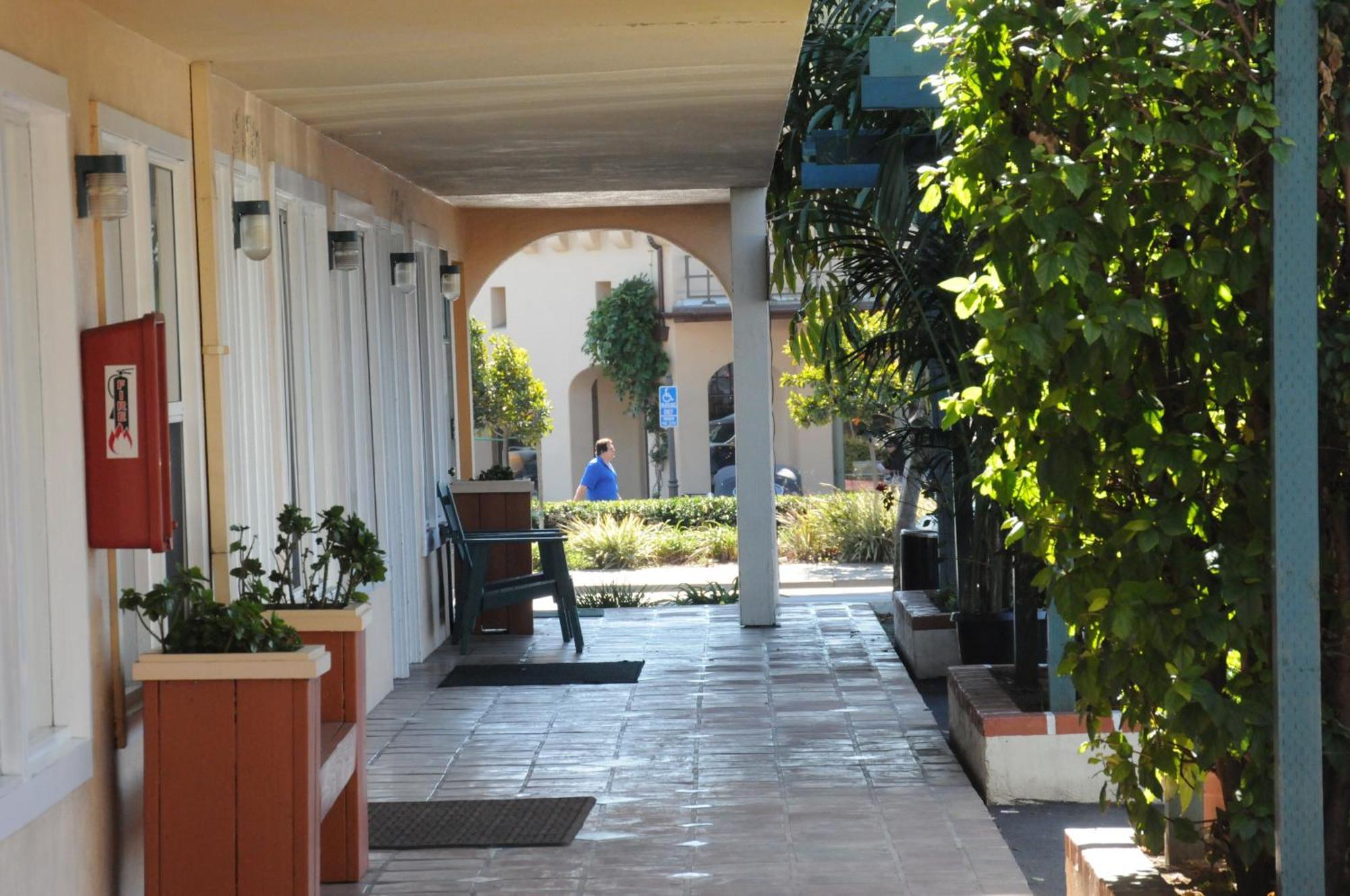Oasis Inn And Suites Santa Bárbara Exterior foto